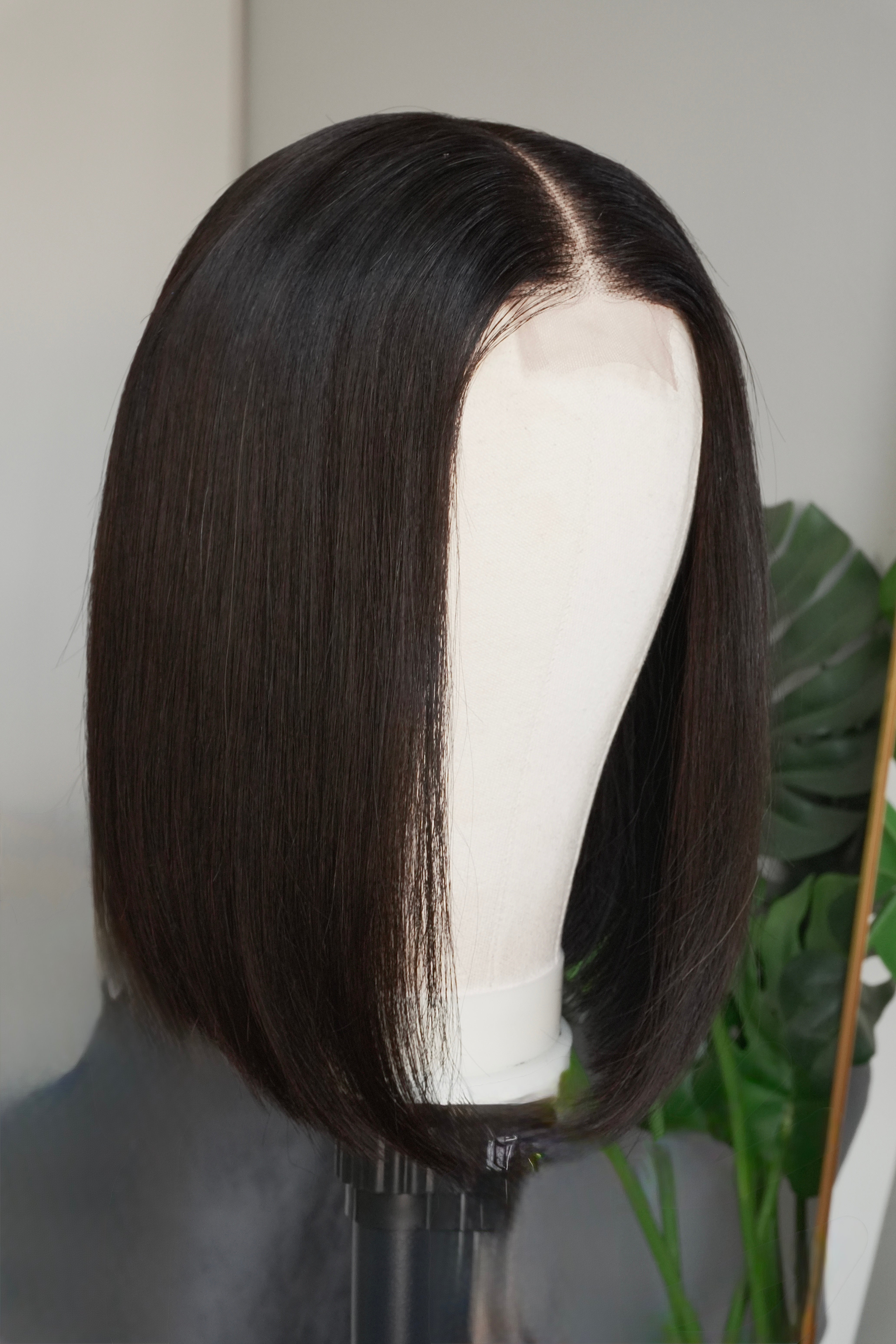 Kim-K ||12 Inch 2X6 Vietnamese Bob