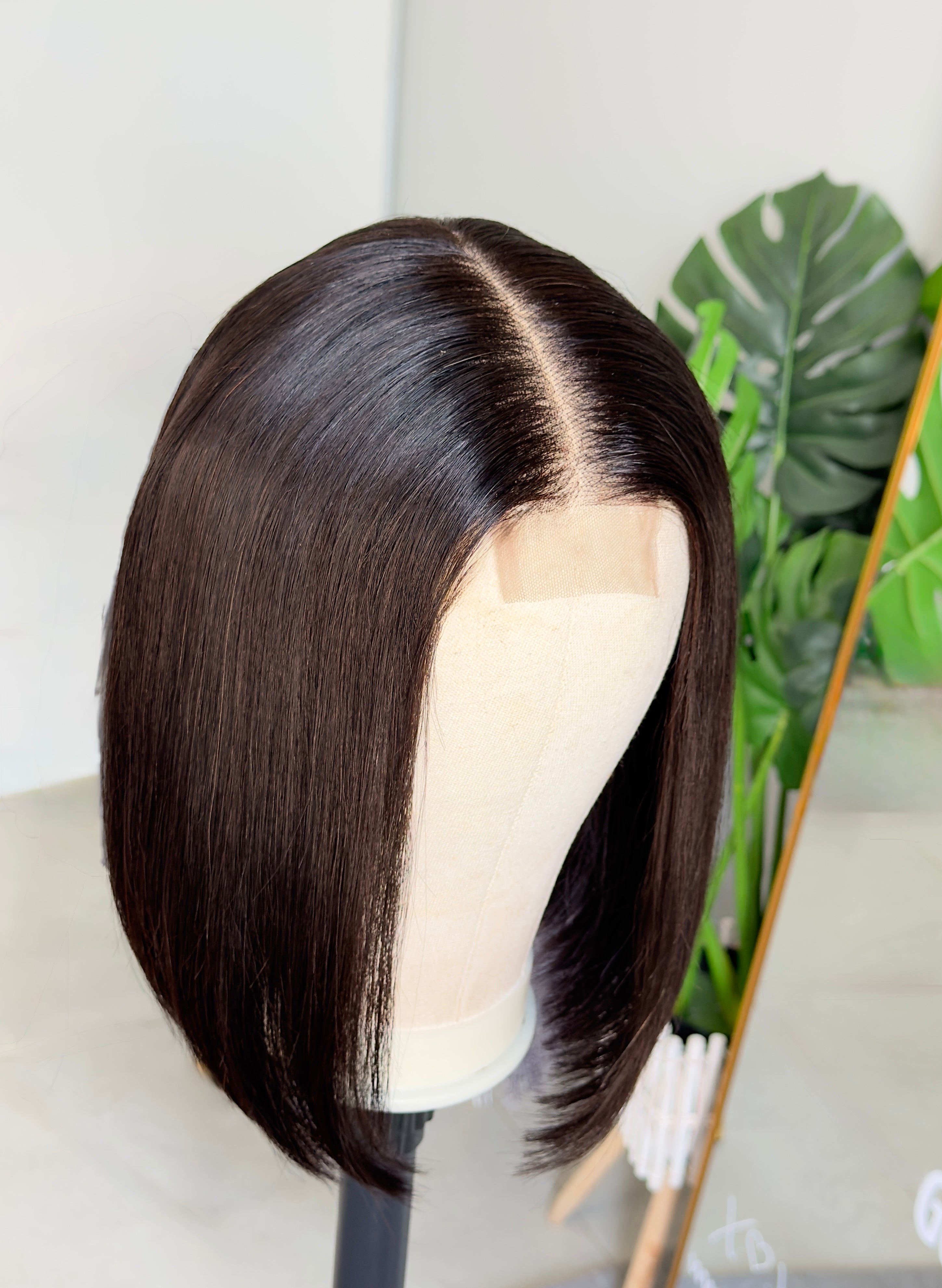 Kim-K ||12 Inch 2X6 Vietnamese Bob