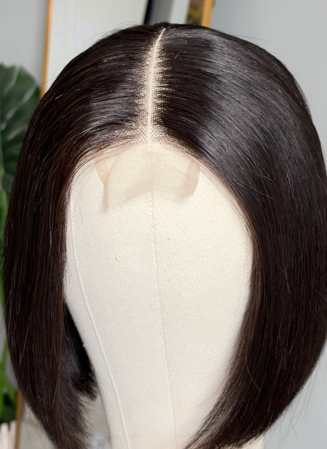 Tracy || 8 Inch Vietnamese Bob