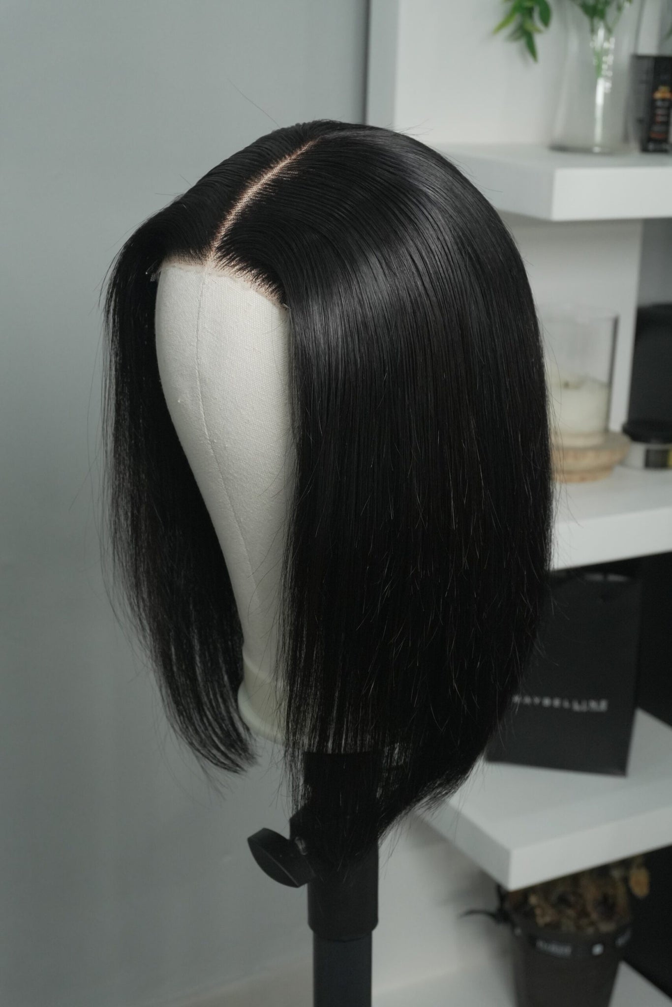 Stacy 12" Inch Bob