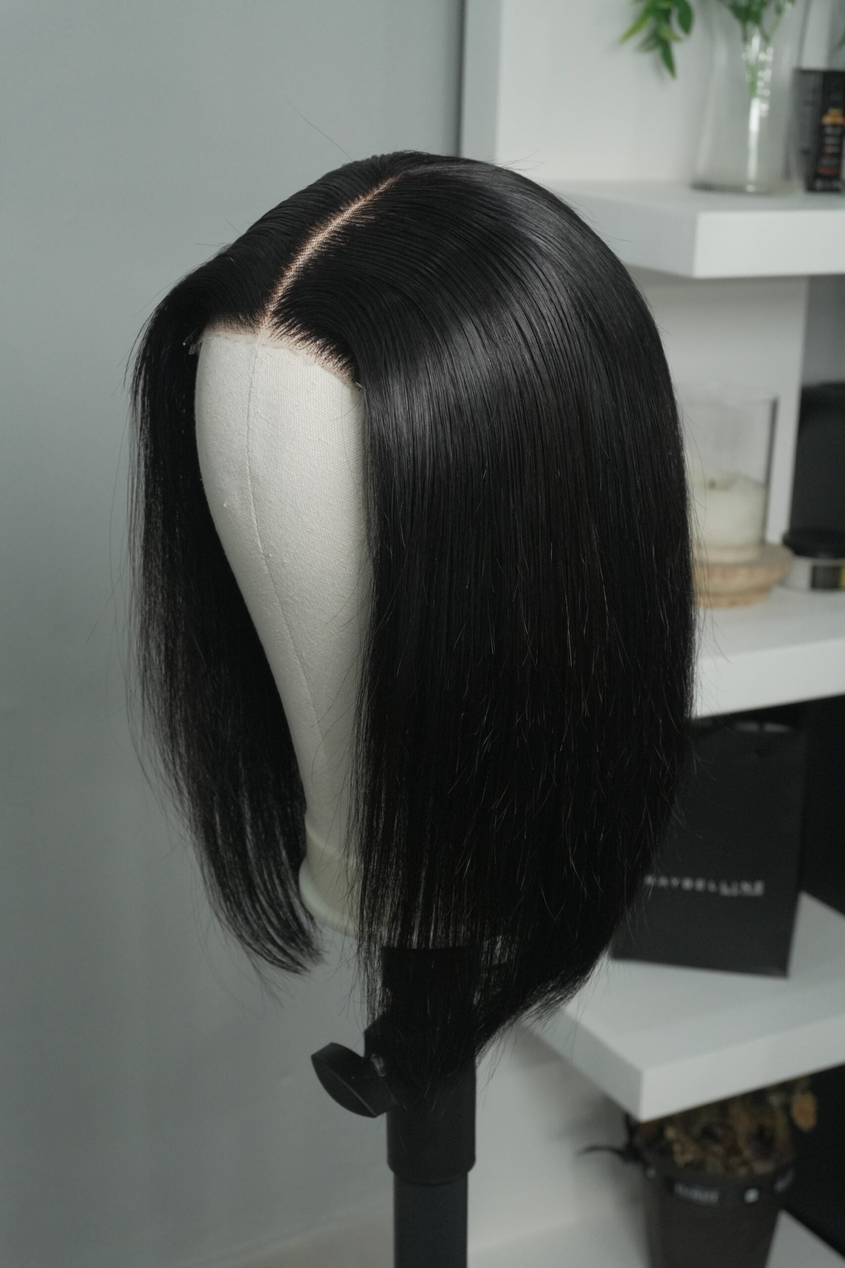 Stacy 12" Inch Bob