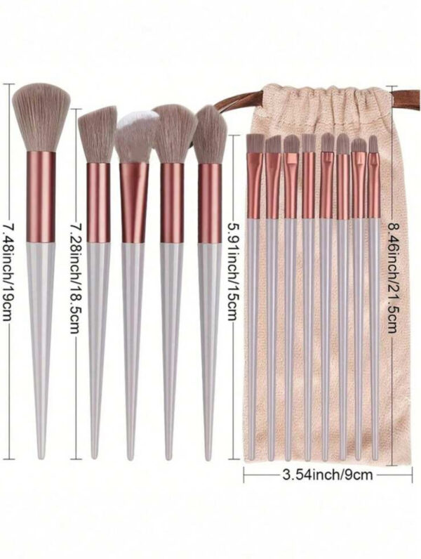 Make-Up Brushes - Image 4