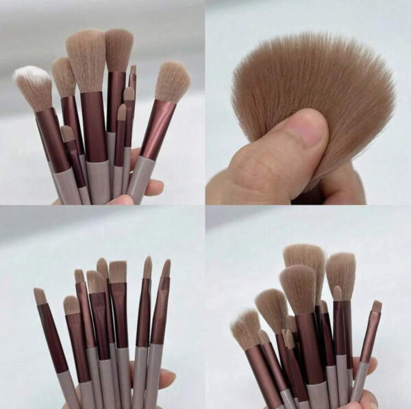 Make-Up Brushes - Image 2